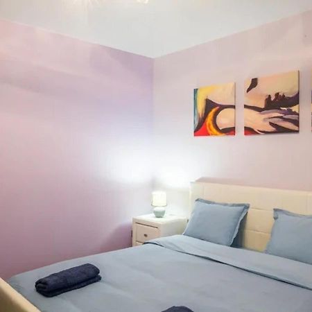 Apartments In The Center Of Minsk On Romanovskay Sloboda 10 Buitenkant foto